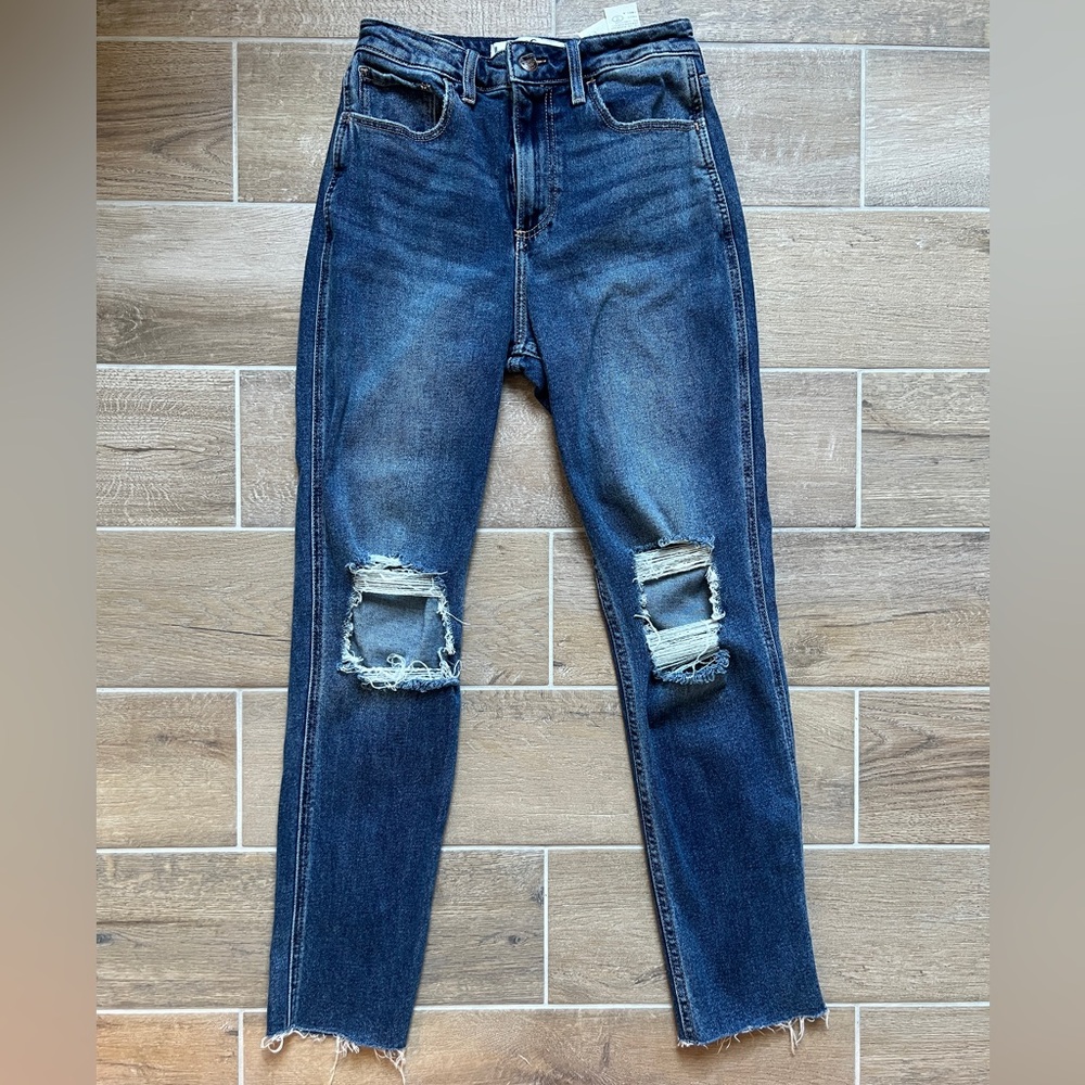 Hollister Curvy High Rise Mom Jean Sz 1L